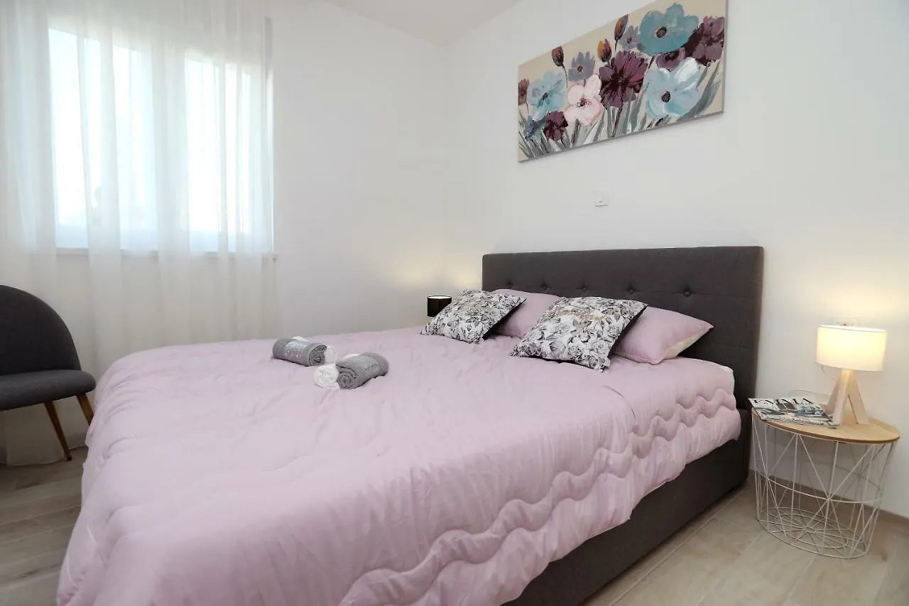 Apartment Little Marijeta Trogir Croatia