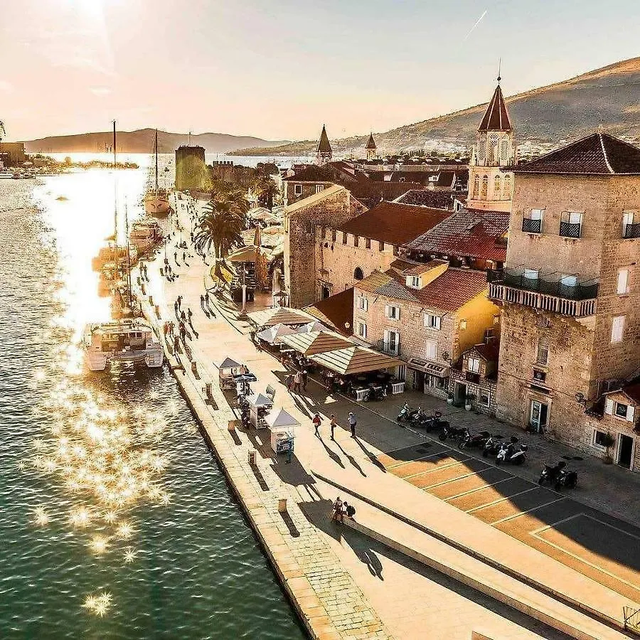 Apartment Little Marijeta Trogir