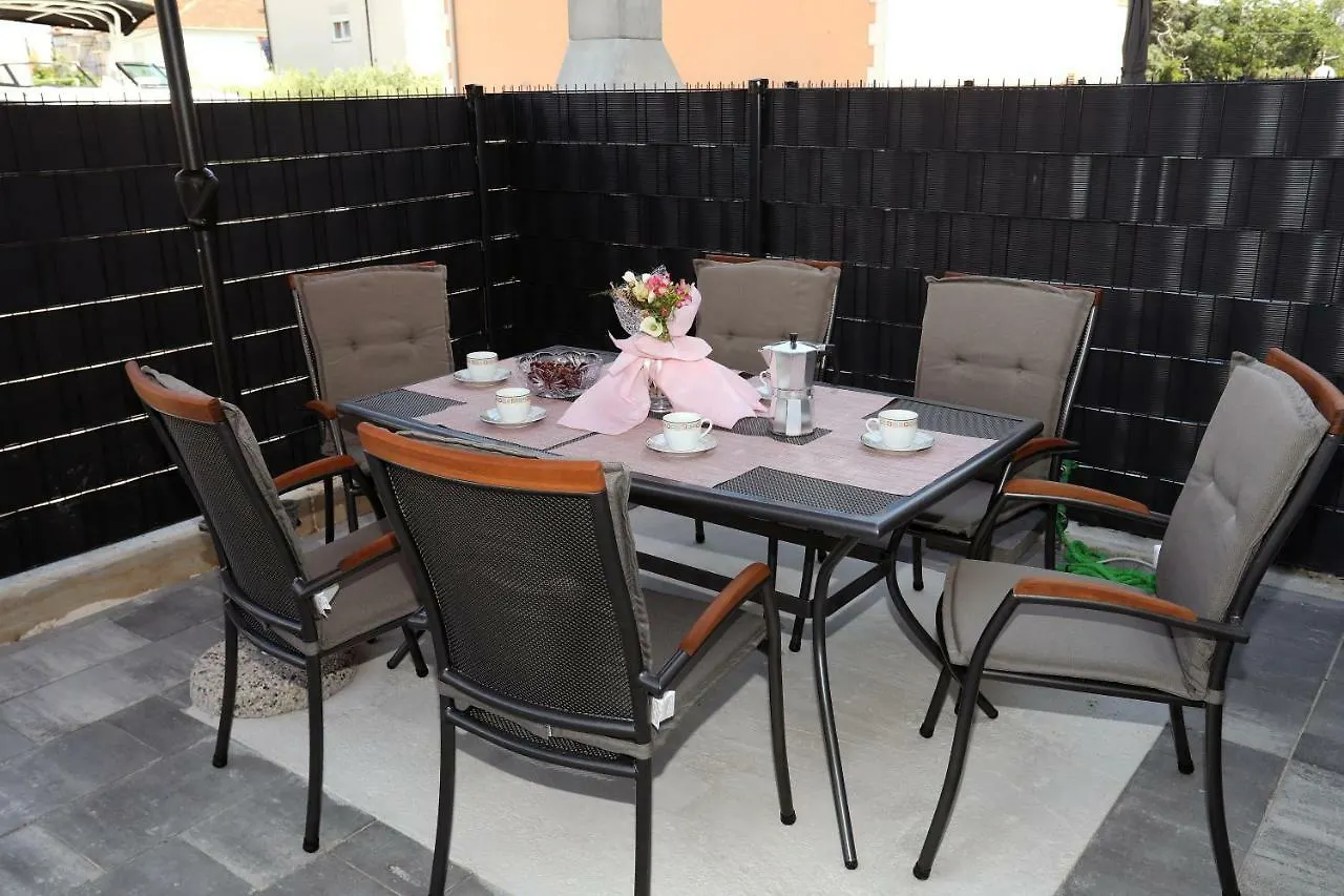 Apartment Little Marijeta Trogir